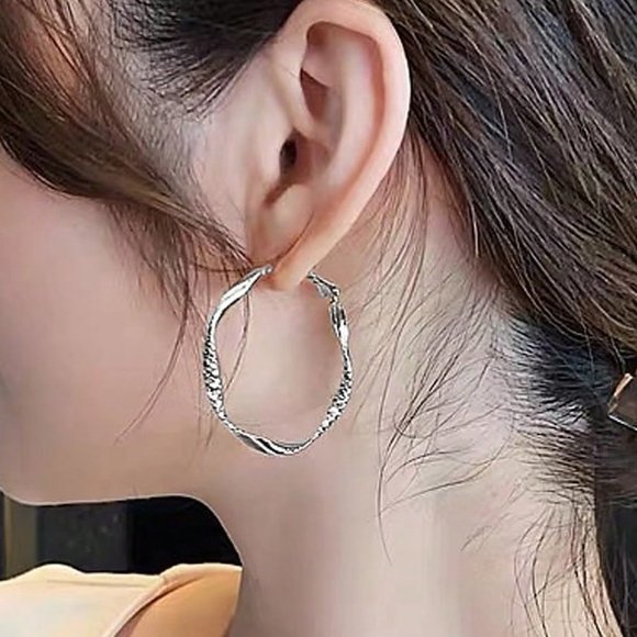 Hoop Earrings, Textured Twist Design Hoop Earrings for party casual formal - Picture 1 of 3